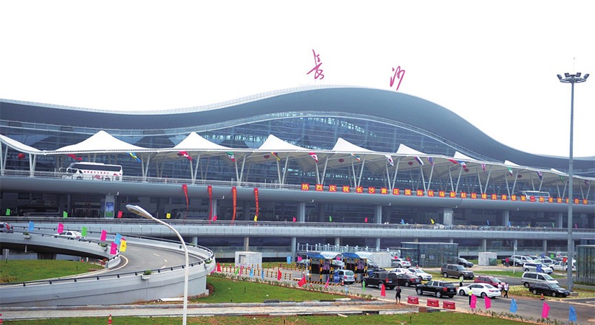 黃花機(jī)場T2航站樓-長沙電梯安裝