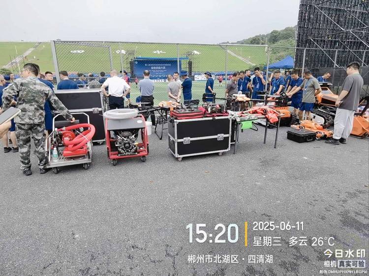 投彈無人機，滅火無人機，隔離帶開辟機器人展會1.jpg